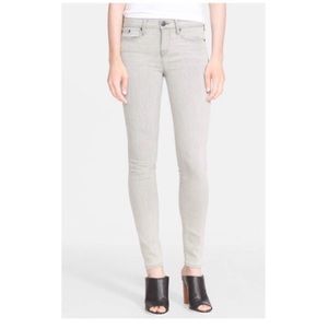 Vince Riley skinny jeans light gray color size 26